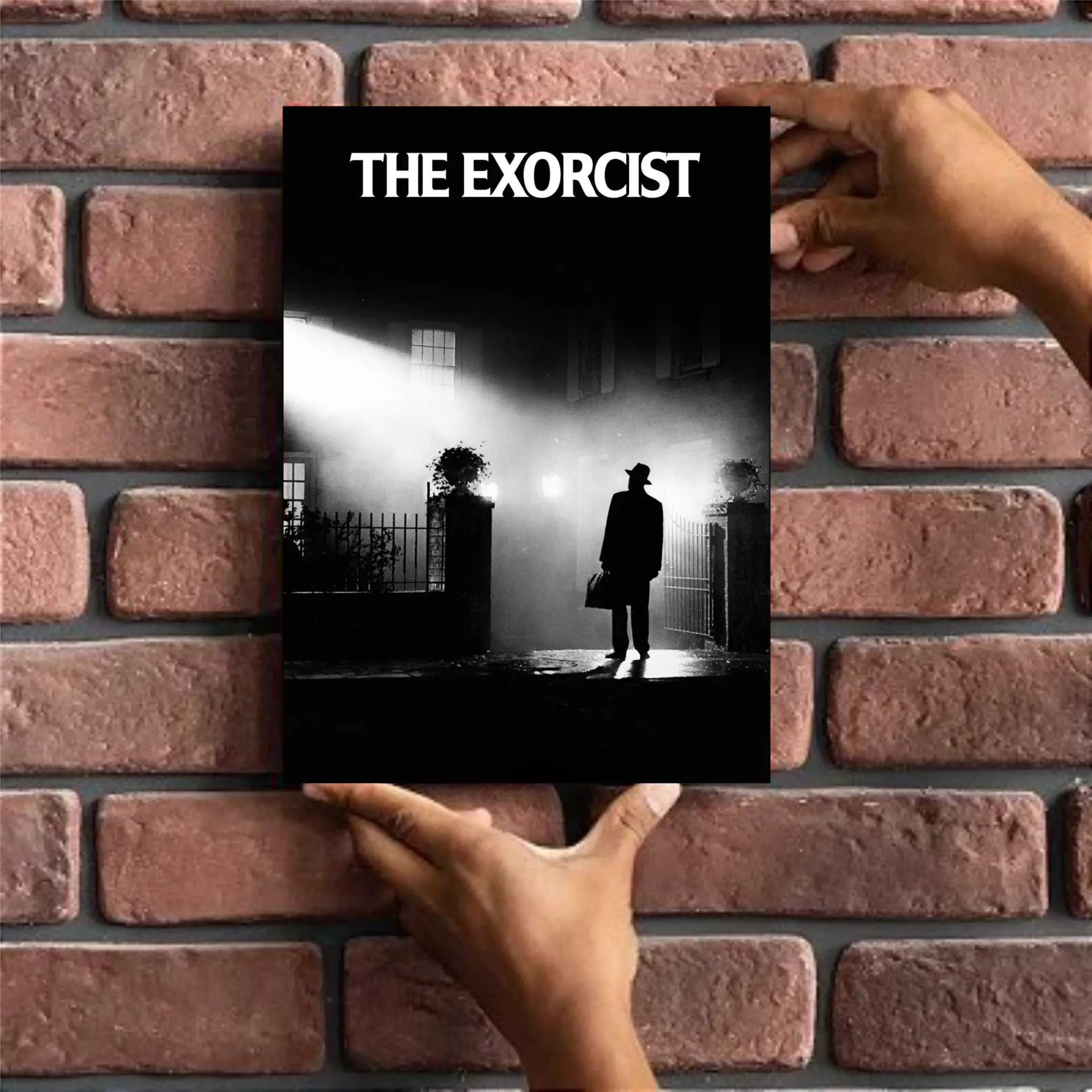 O EXORCISTA - PLACA DECORATIVA LAMINADA - 19x28cm - Imagem 2